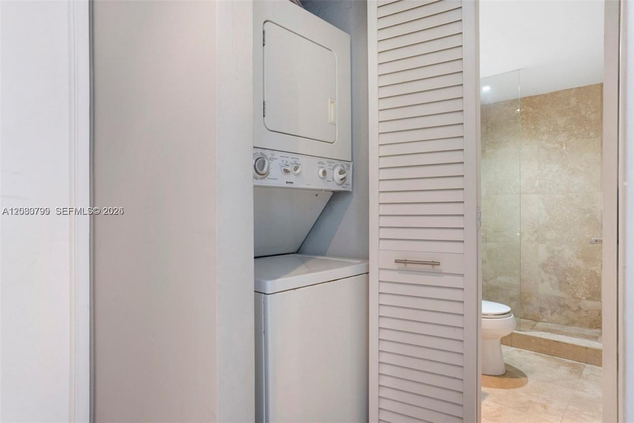 600 NE 36th St, Unit 417, Miami, FL 33137 Photo