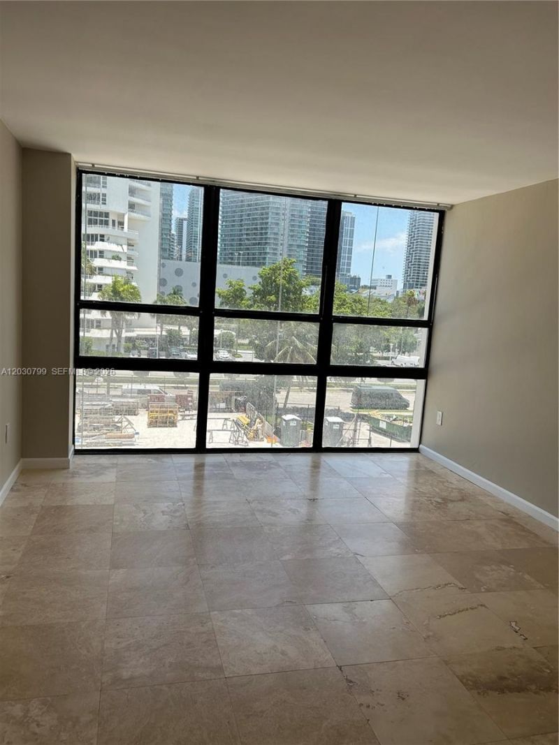 600 NE 36th St, Unit 417, Miami, FL 33137 Photo