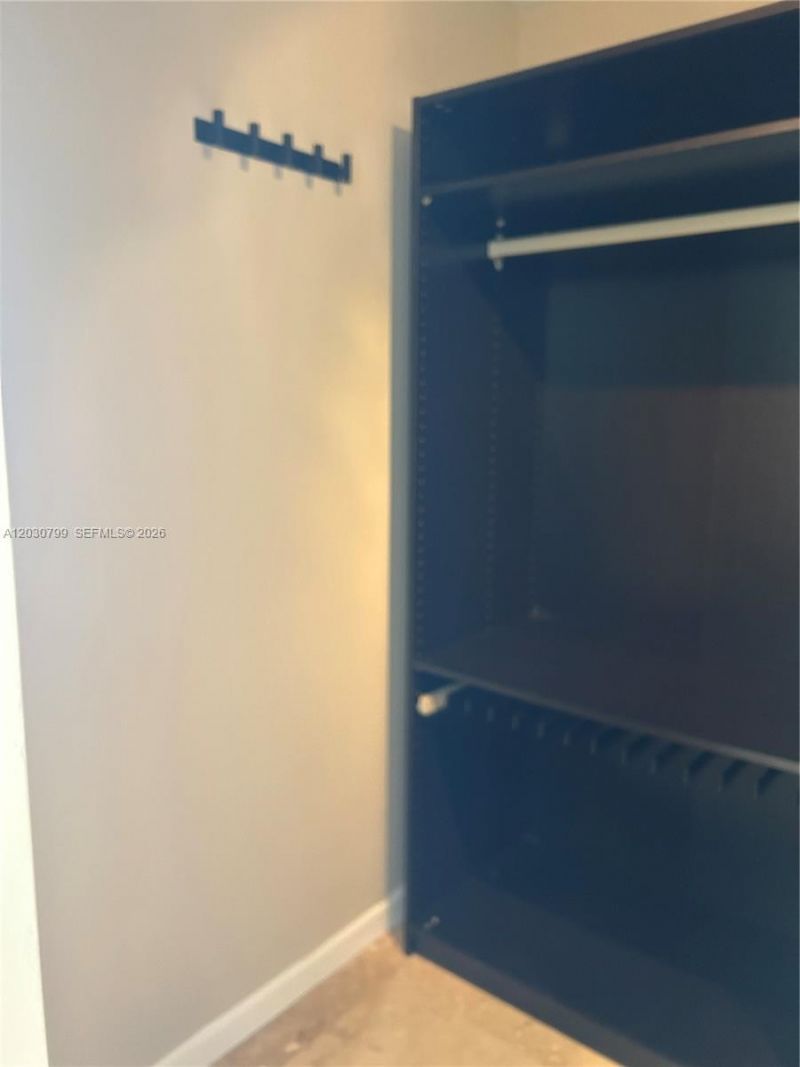600 NE 36th St, Unit 417, Miami, FL 33137 Photo