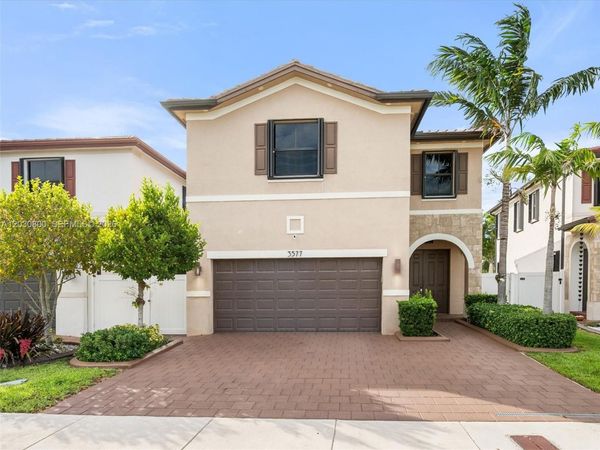 3577 W 106th Ter , Hialeah, FL 33018