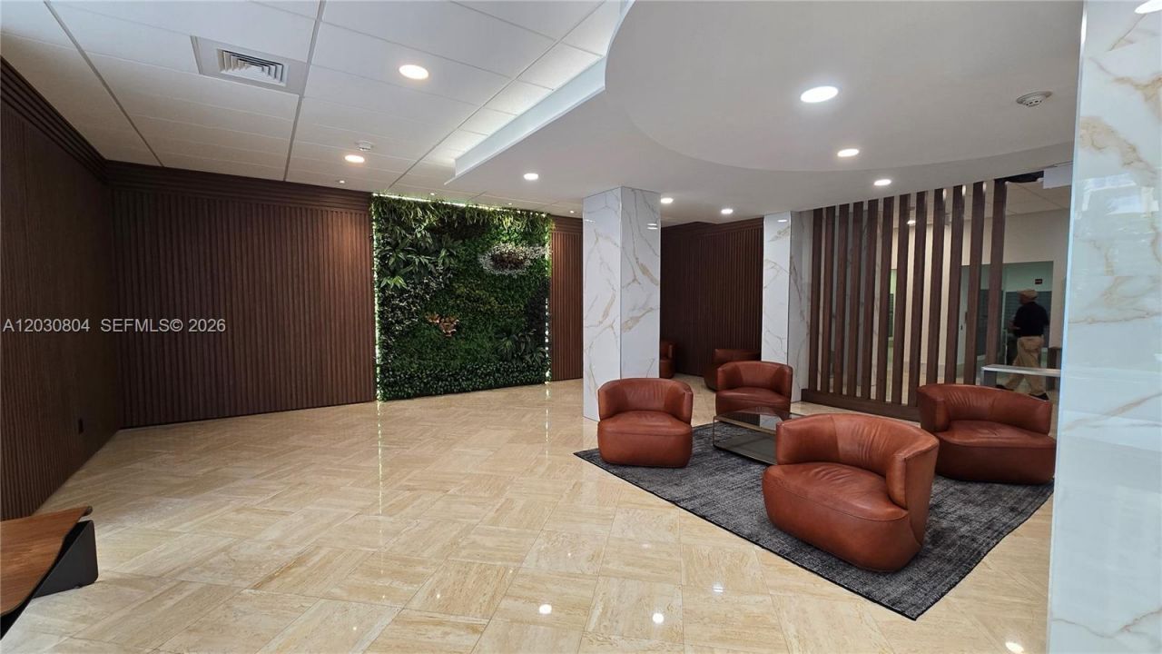 250 174th St , Unit 314, Sunny Isles Beach, FL 33160 Photo