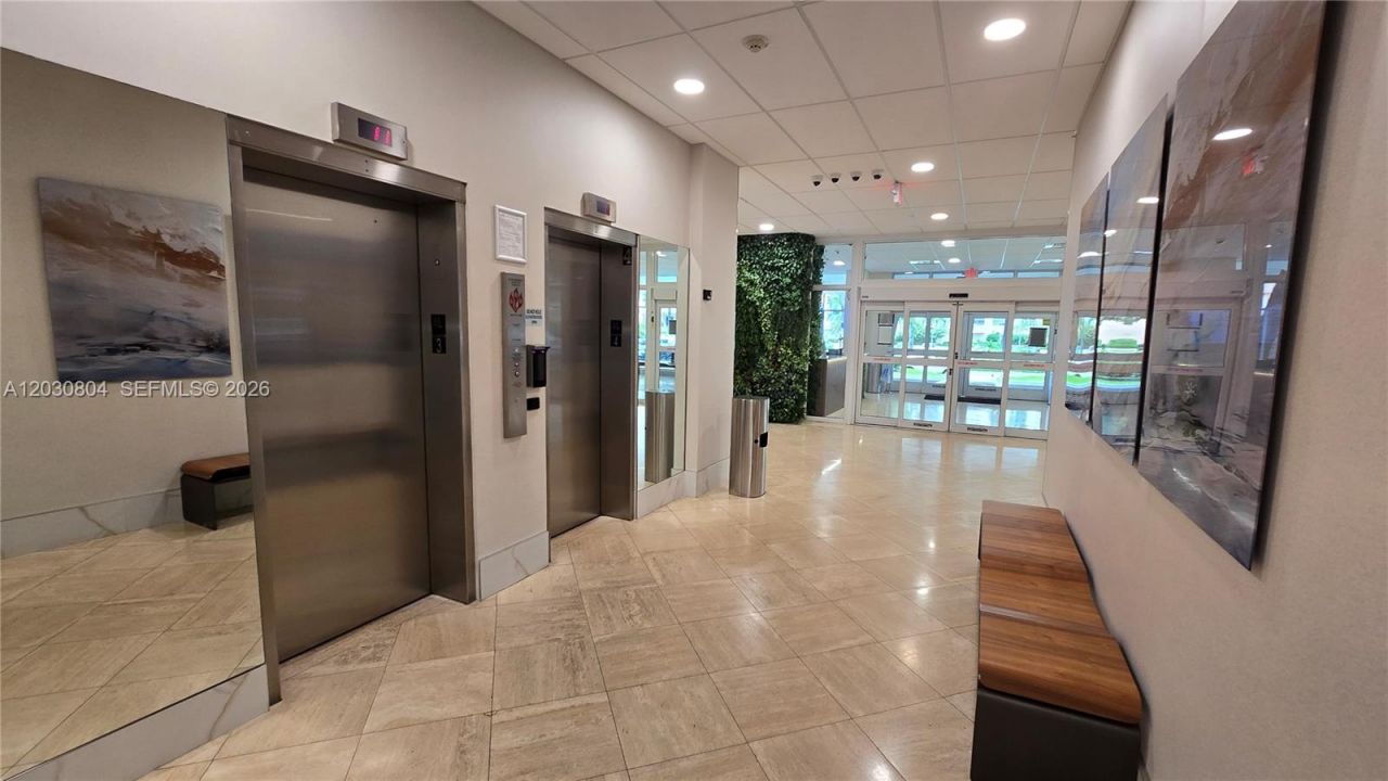 250 174th St , Unit 314, Sunny Isles Beach, FL 33160 Photo