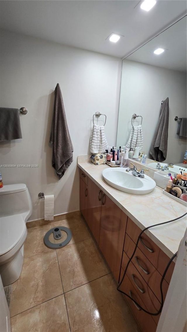 250 174th St , Unit 314, Sunny Isles Beach, FL 33160 Photo