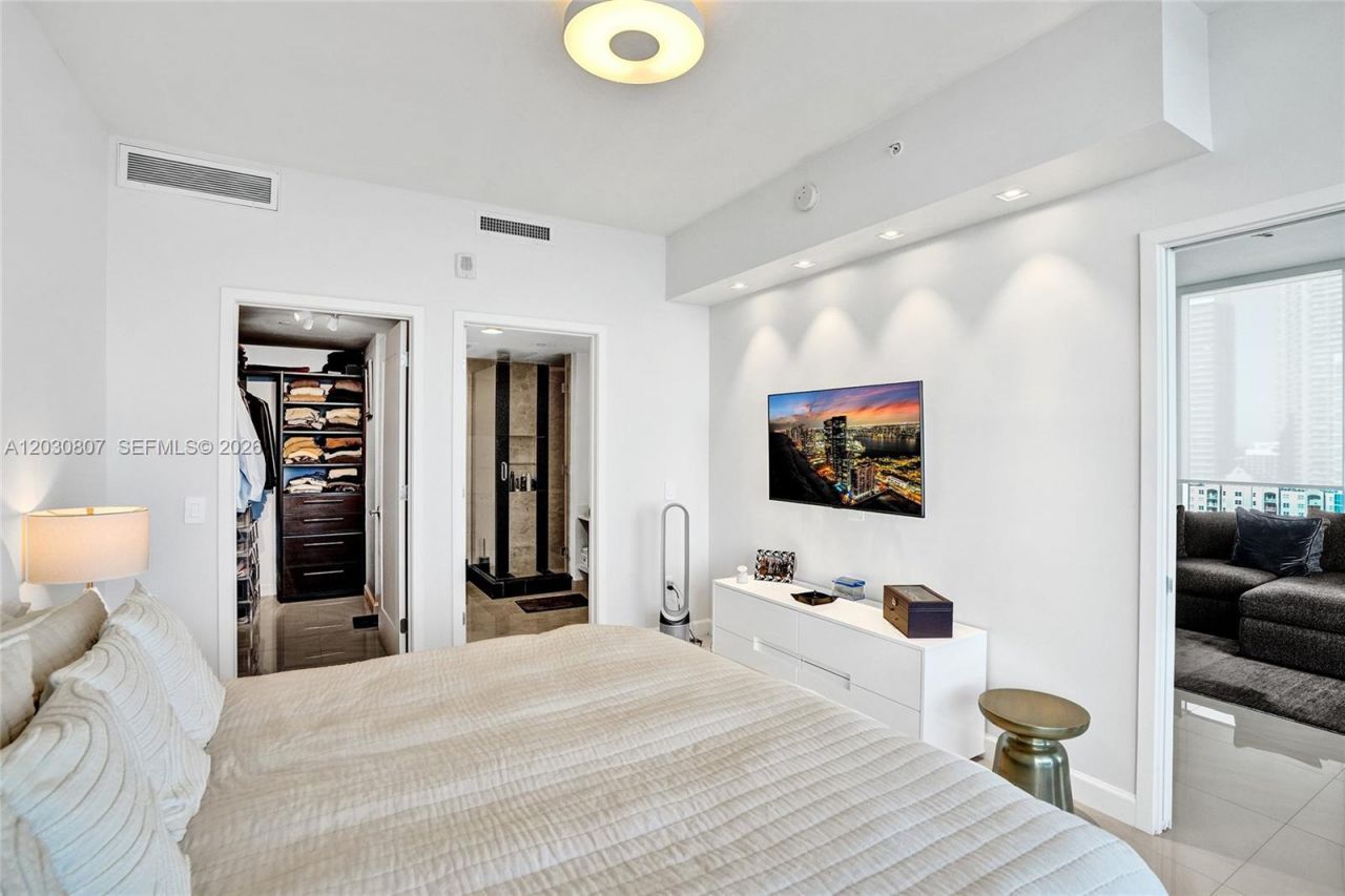601 NE 27th St , Unit 1507, Miami, FL 33137 Photo