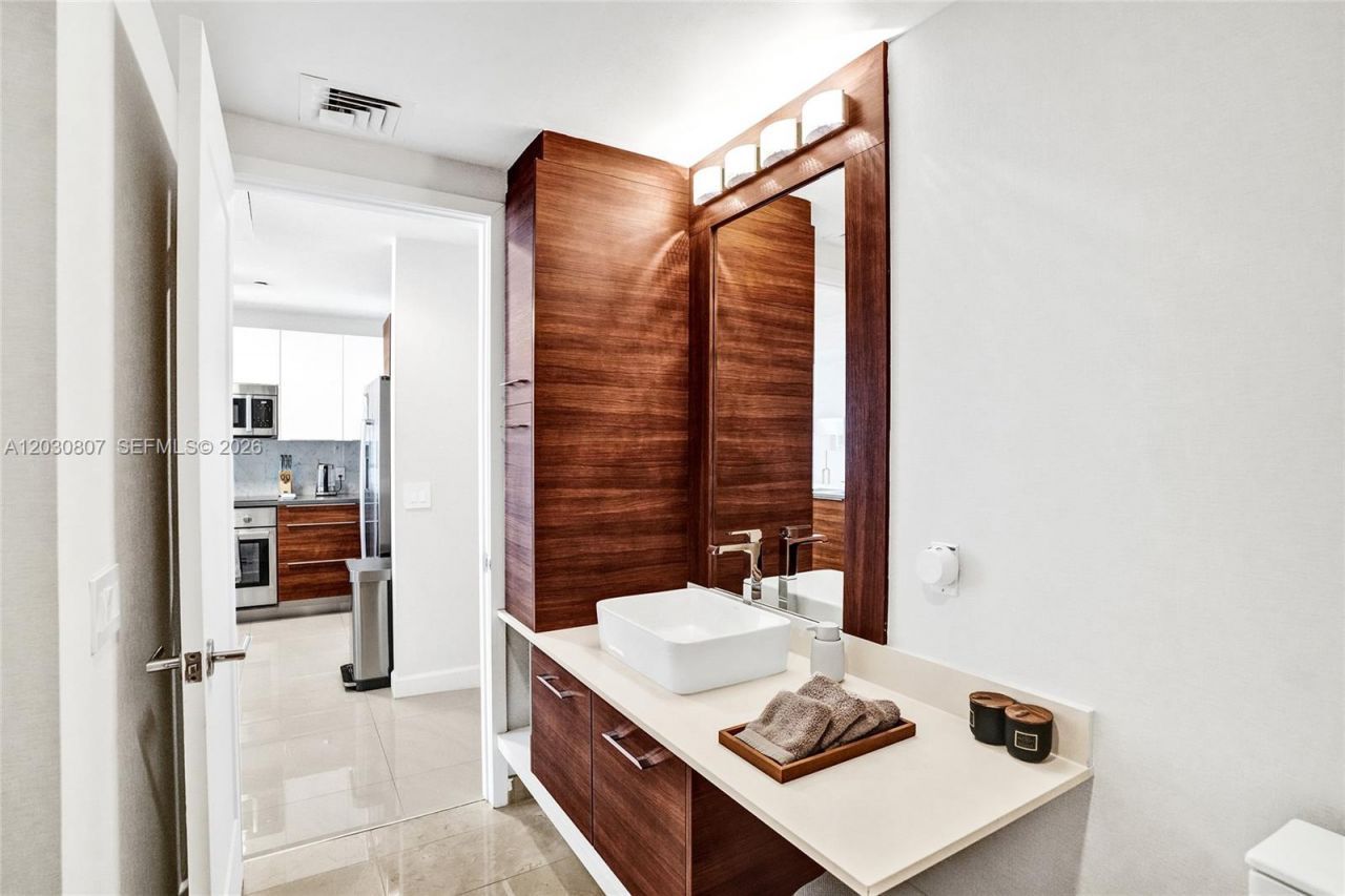 601 NE 27th St , Unit 1507, Miami, FL 33137 Photo