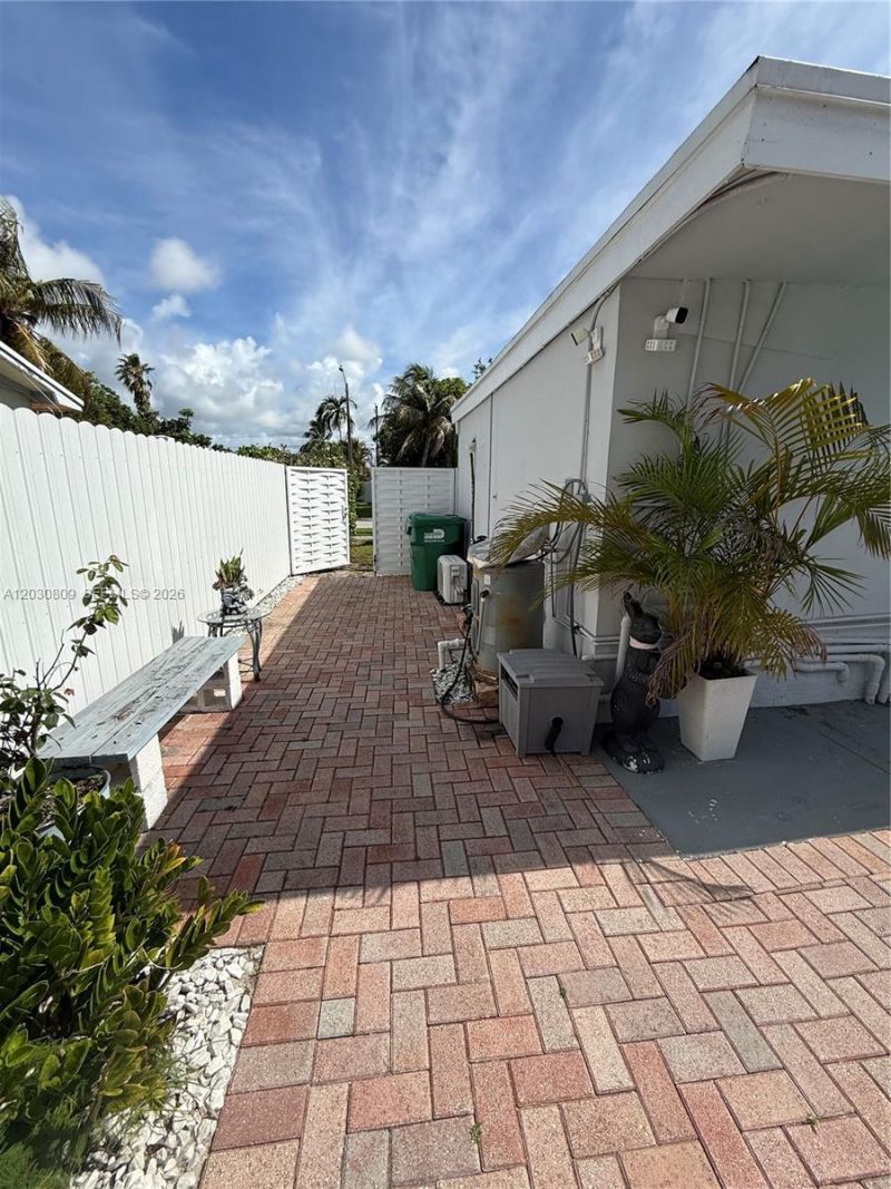 10030 SW 213th Ter, Cutler Bay, FL 33189 Photo
