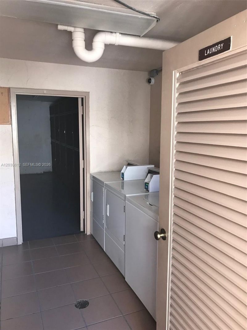 1665 Bay Rd , Unit 416, Miami Beach, FL 33139 Photo