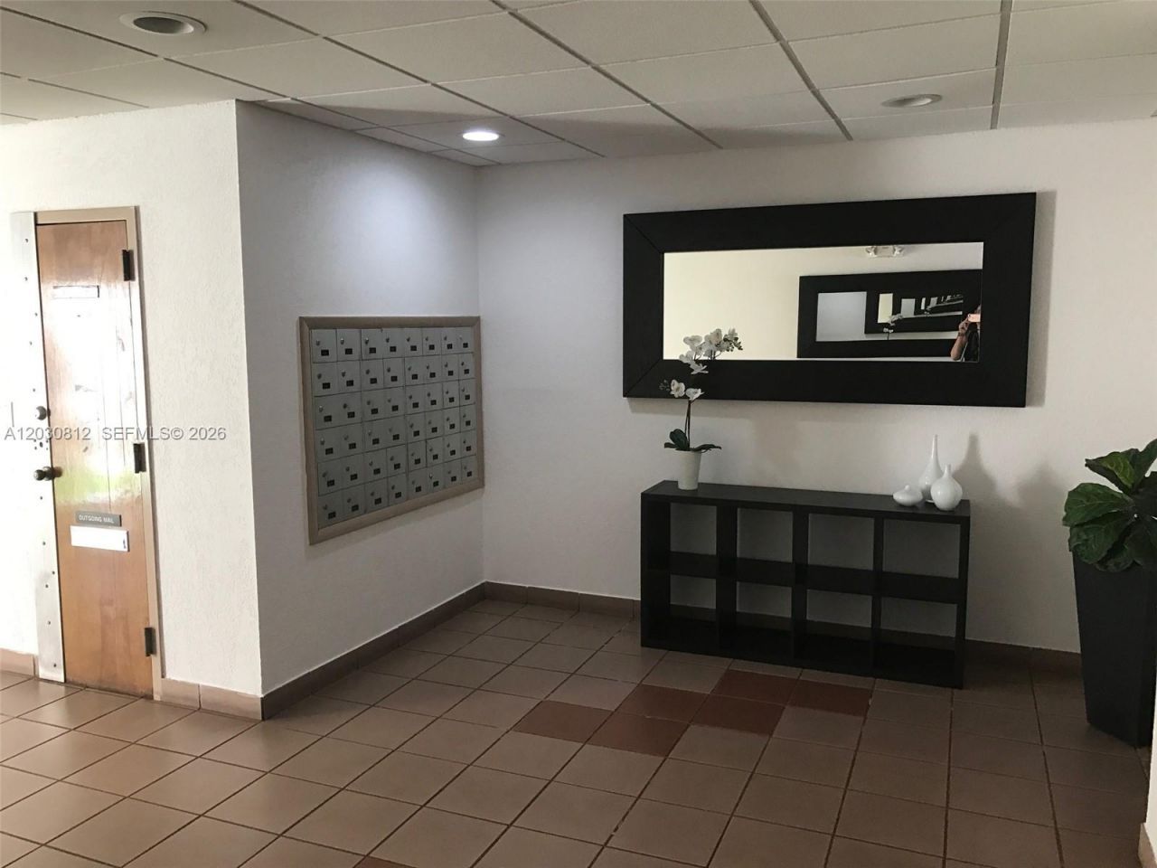 1665 Bay Rd , Unit 416, Miami Beach, FL 33139 Photo