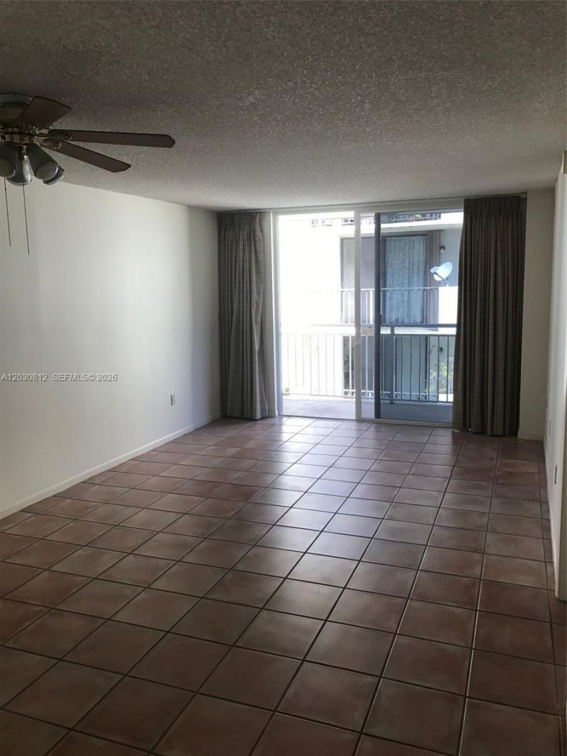 1665 Bay Rd , Unit 416, Miami Beach, FL 33139 Photo