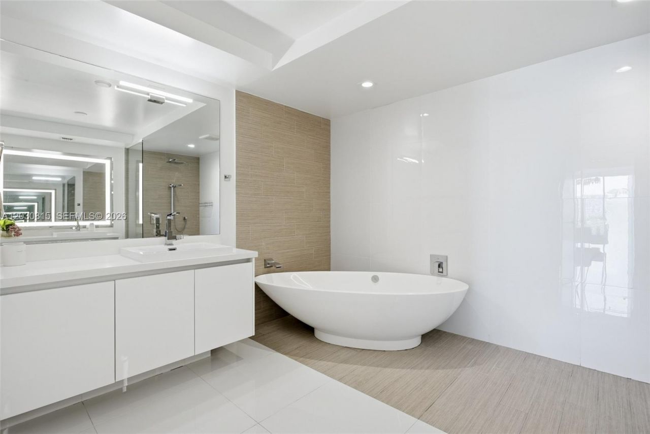 330 Sunny Isles Blvd , Unit 5-708, Sunny Isles Beach, FL 33160 Photo