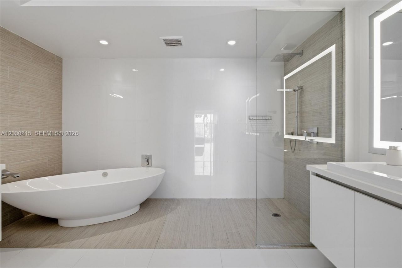 330 Sunny Isles Blvd , Unit 5-708, Sunny Isles Beach, FL 33160 Photo