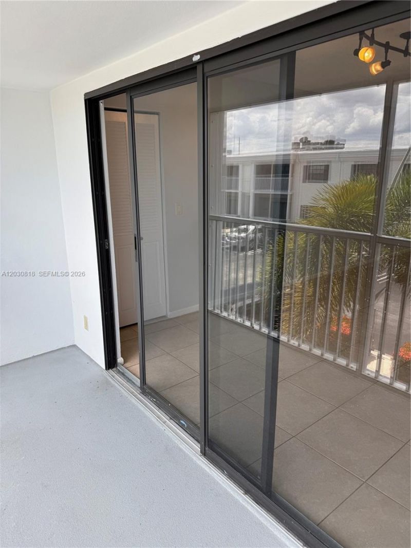170 Cypress Club Dr , Unit 729, Pompano Beach, FL 33060 Photo