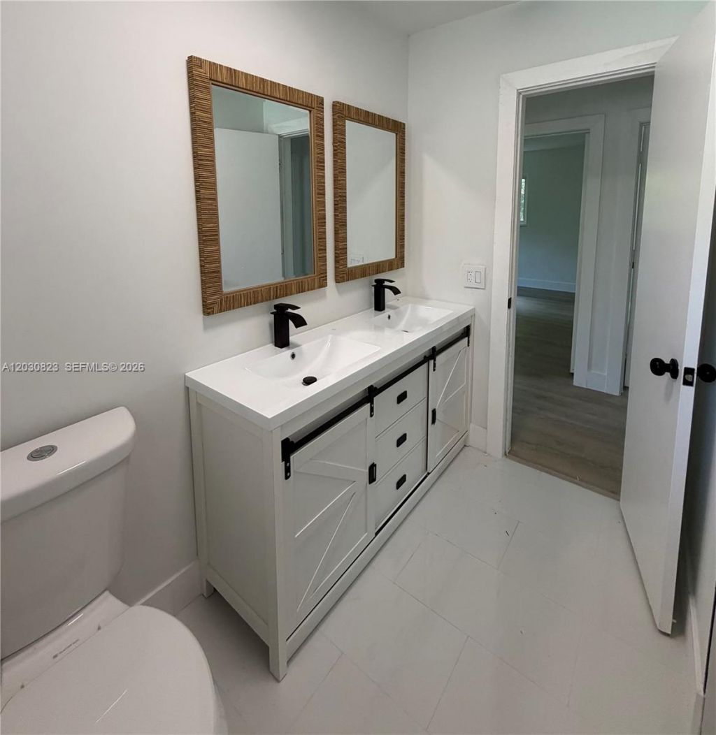7220 NW 7th St , Plantation, FL 33317 Photo