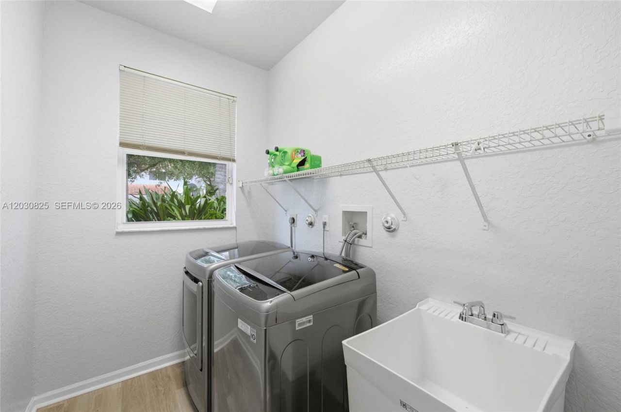 18000 NW 16th St , Pembroke Pines, FL 33029 Photo