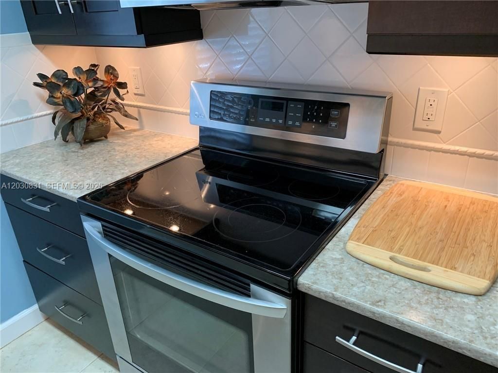 10717 Cleary Blvd , Unit 202, Plantation, FL 33324 Photo