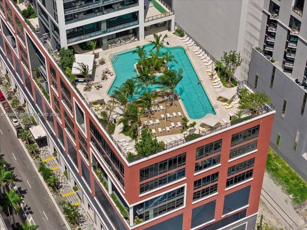 159 NE 6th St , Unit PH5014, Miami, FL 33132