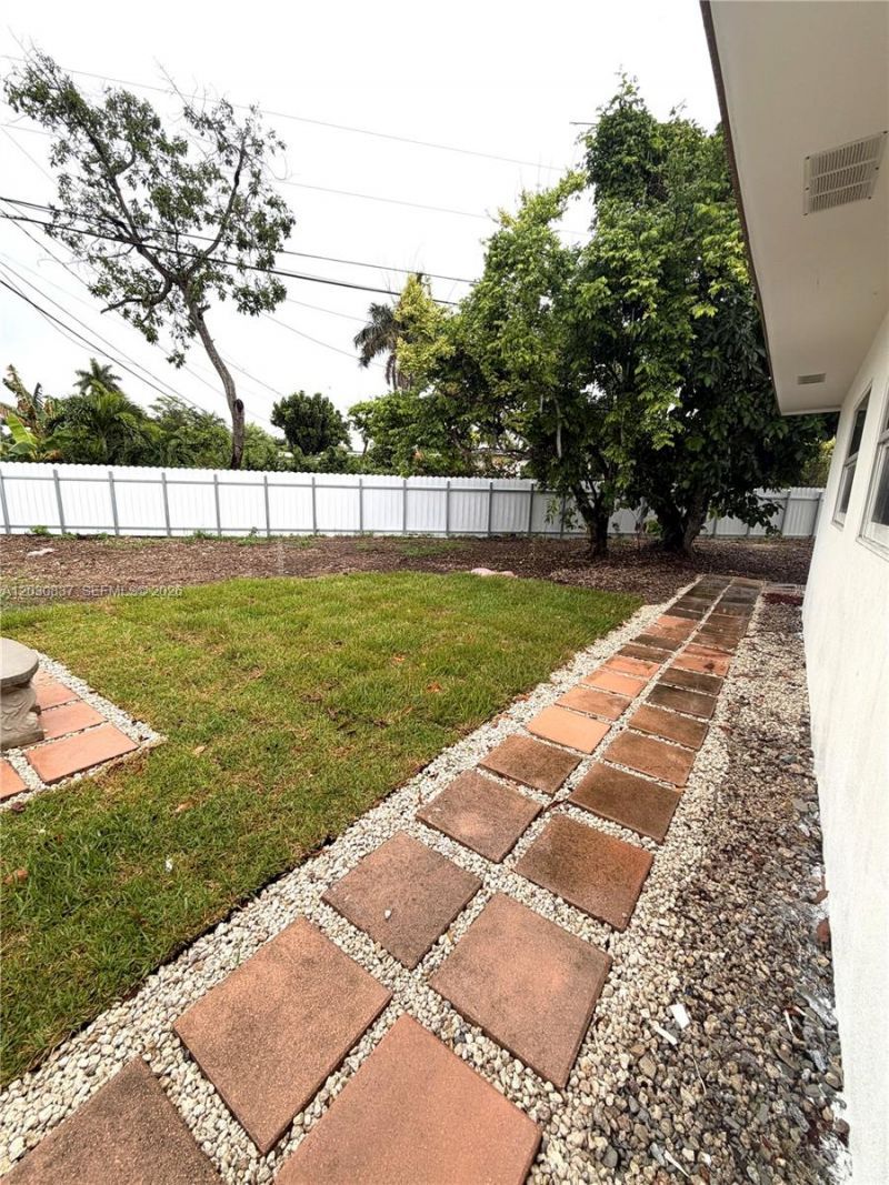 15545 Leisure Dr , Homestead, FL 33033 Photo