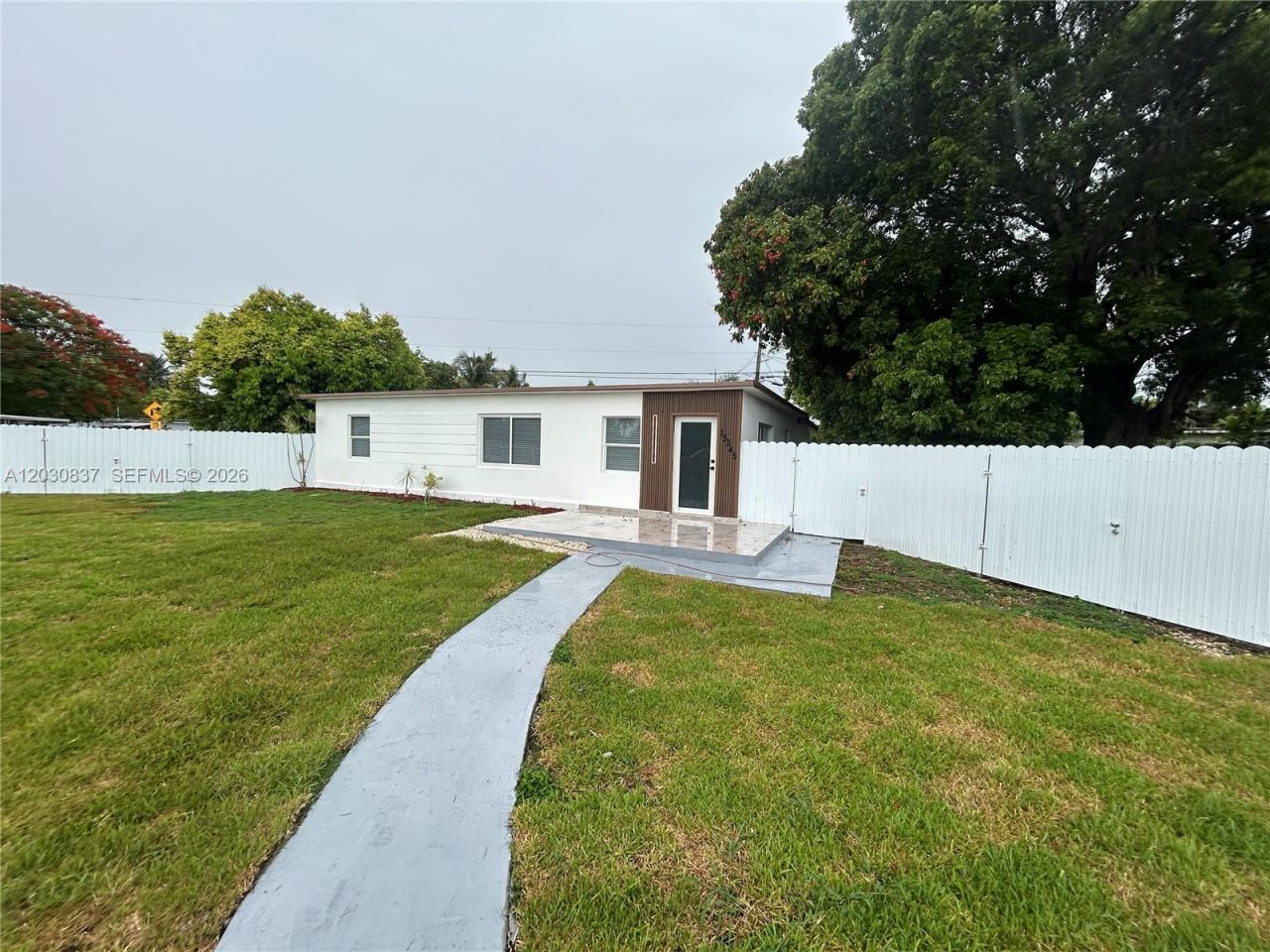 15545 Leisure Dr , Homestead, FL 33033 Photo