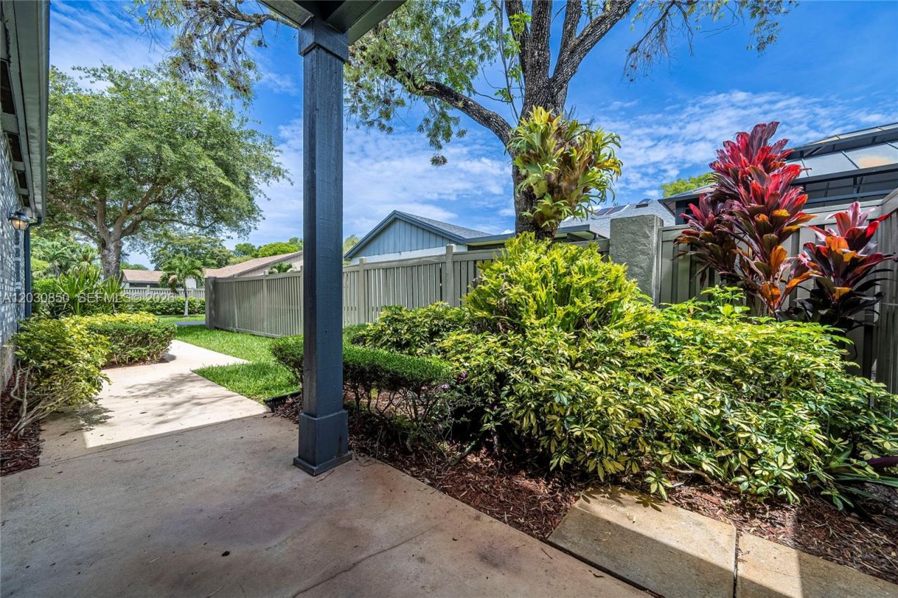 6561 Sutton Ct, Parkland, FL 33067 Photo