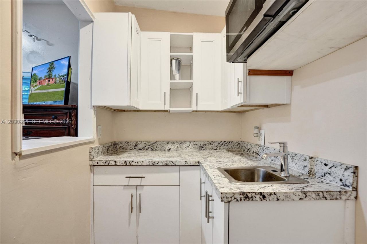 610 Carolina Ave , Unit 2, Fort Lauderdale, FL 33312 Photo