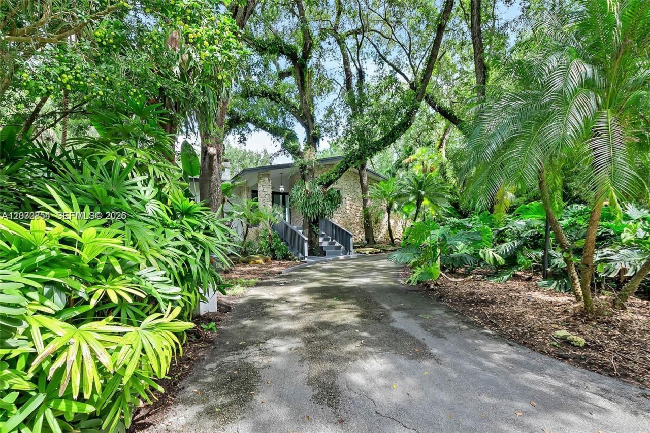 6565 SW 134th Dr , Pinecrest, FL 33156 Photo