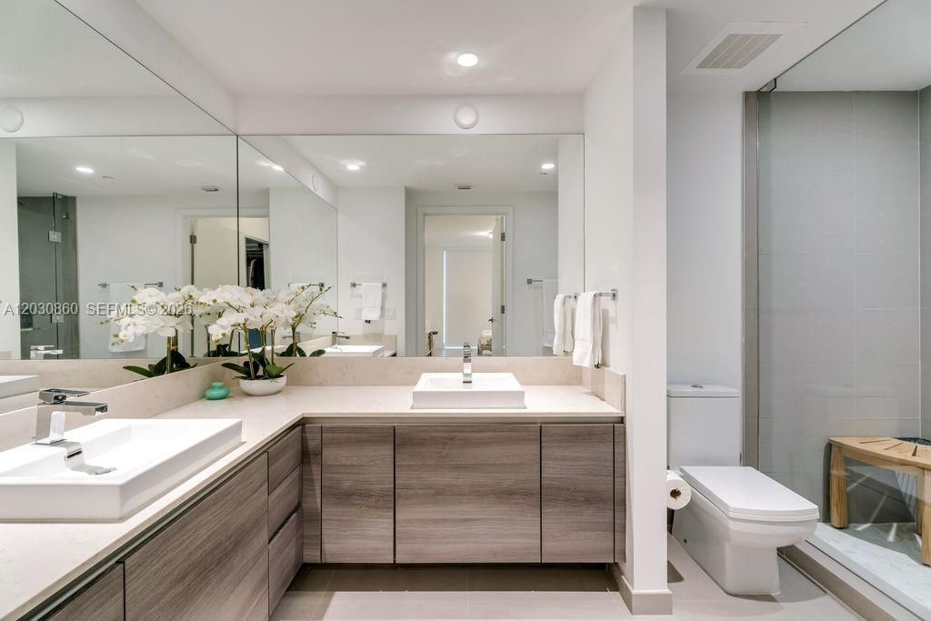 1080 Brickell Ave , Unit 3602, Miami, FL 33131 Photo