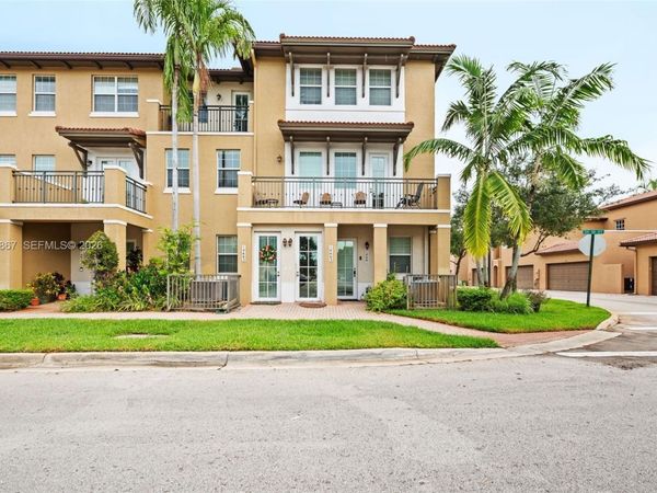 14661 SW 9th St , Unit 1809, Pembroke Pines, FL 33027