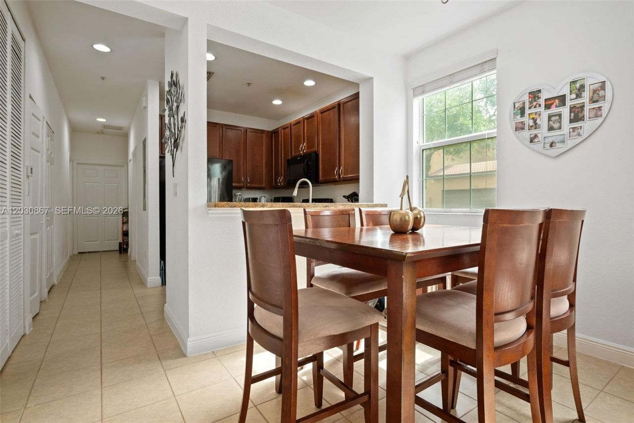 14661 SW 9th St , Unit 1809, Pembroke Pines, FL 33027 Photo