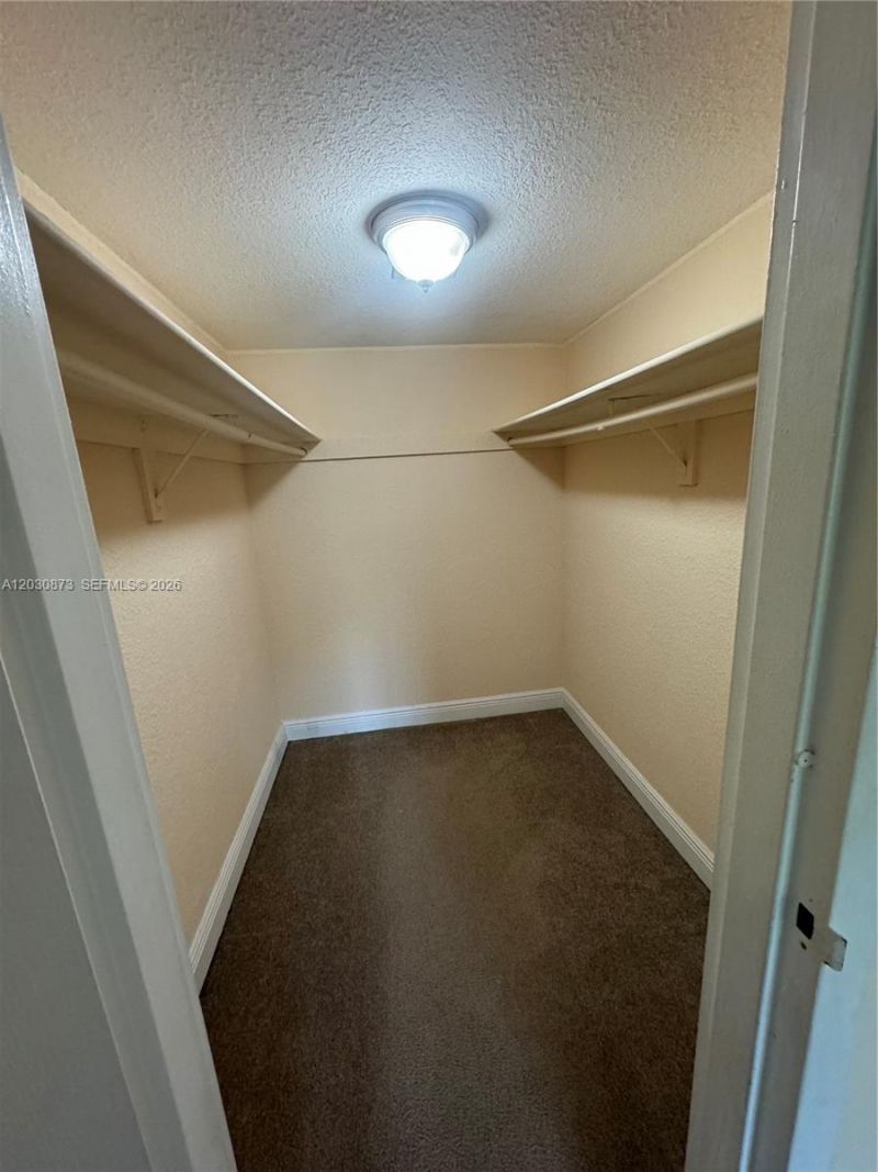 5201 Geneva Way , Unit 308, Doral, FL 33166 Photo