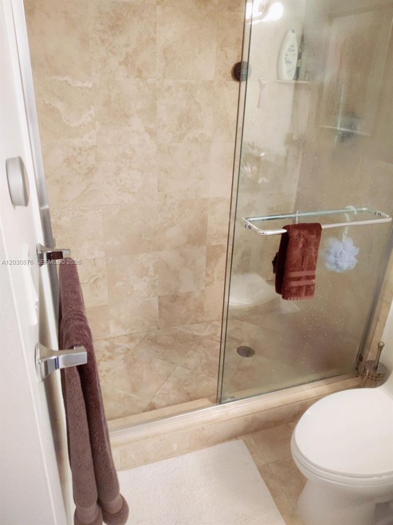 3300 NE 192nd St , Unit 1811, Aventura, FL 33180 Photo