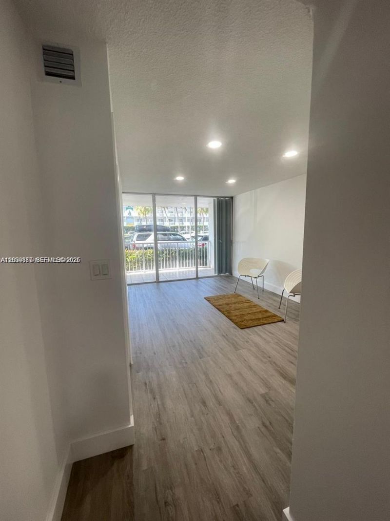 1865 79th St Cswy , Unit 1L, North Bay Village, FL 33141 Photo
