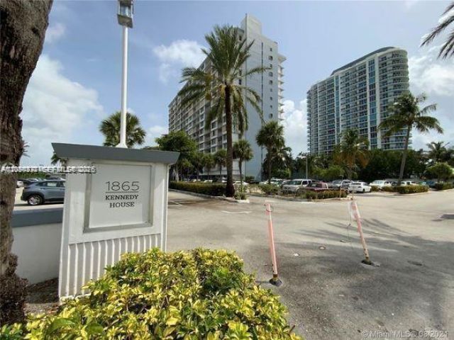1865 79th St Cswy , Unit 1L, North Bay Village, FL 33141 Photo