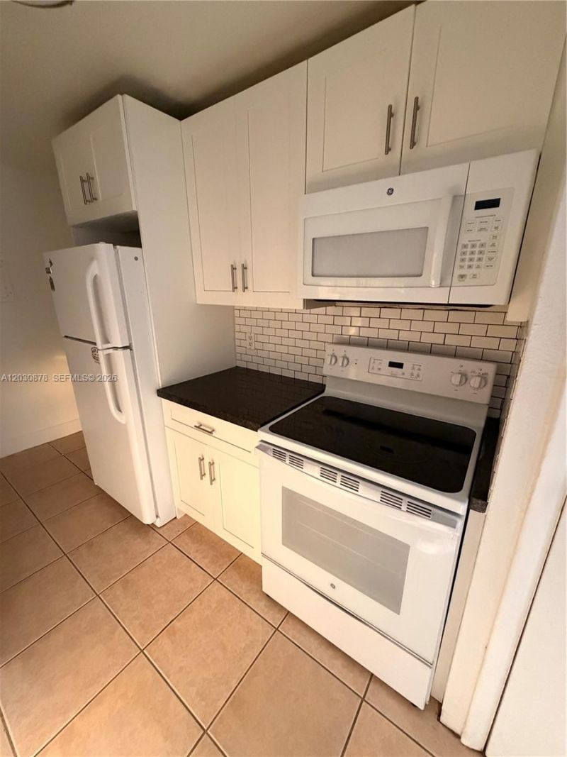 7250 SW 94th Pl , Unit B8, Miami, FL 33173 Photo