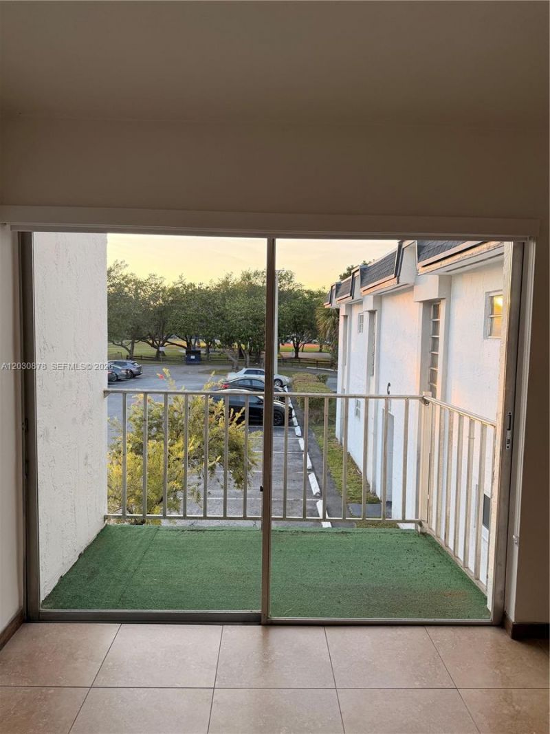 7250 SW 94th Pl , Unit B8, Miami, FL 33173 Photo