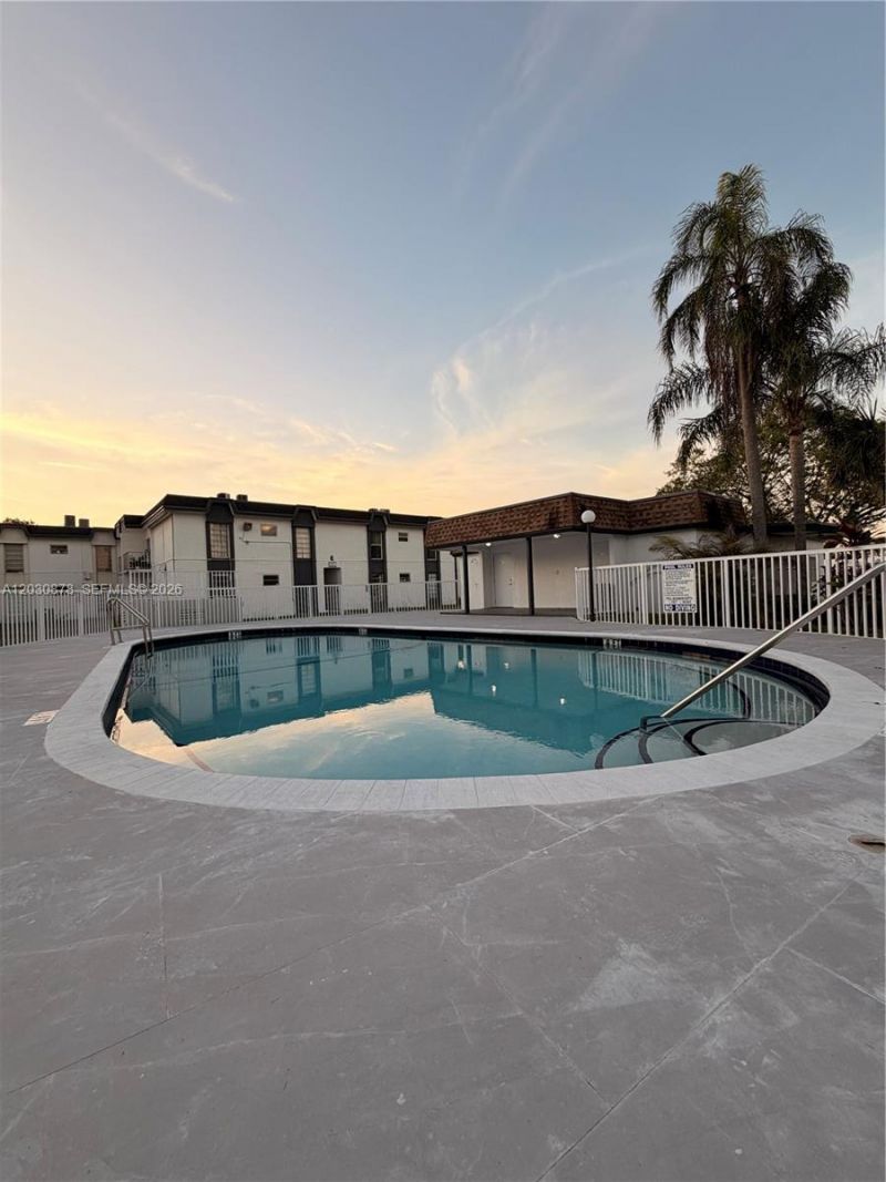 7250 SW 94th Pl , Unit B8, Miami, FL 33173 Photo