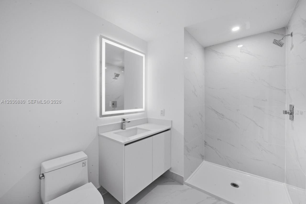 700 NE 24th St , Unit 3502, Miami, FL 33137 Photo