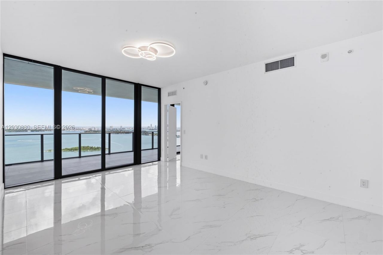 700 NE 24th St , Unit 3502, Miami, FL 33137 Photo