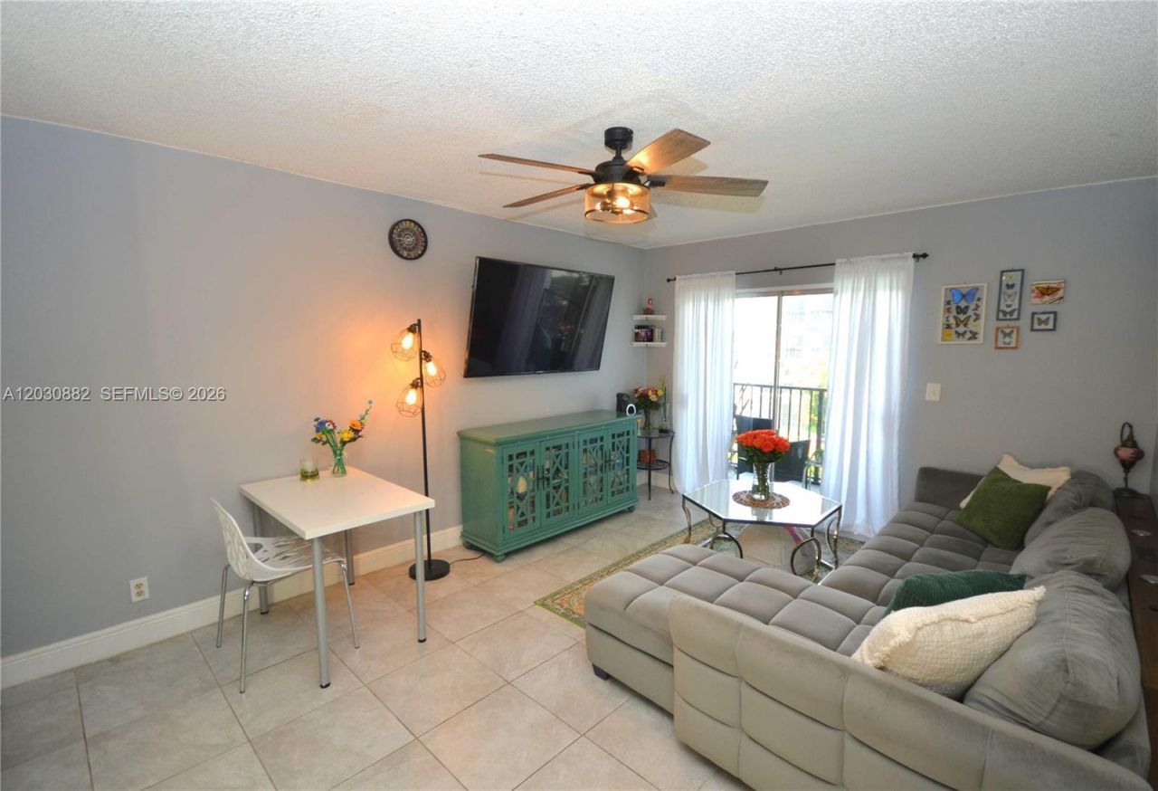 7561 NW 16th St , Unit 2303, Plantation, FL 33313 Photo