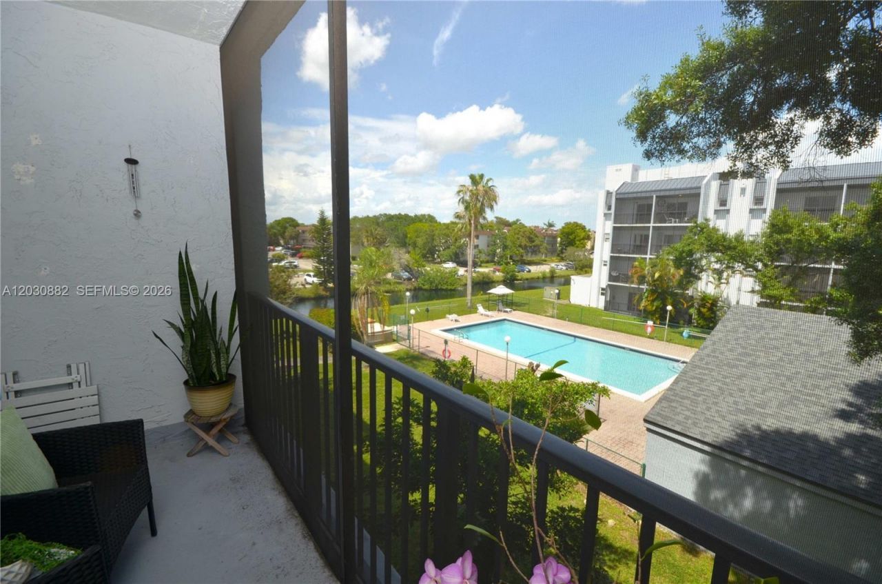 7561 NW 16th St , Unit 2303, Plantation, FL 33313 Photo