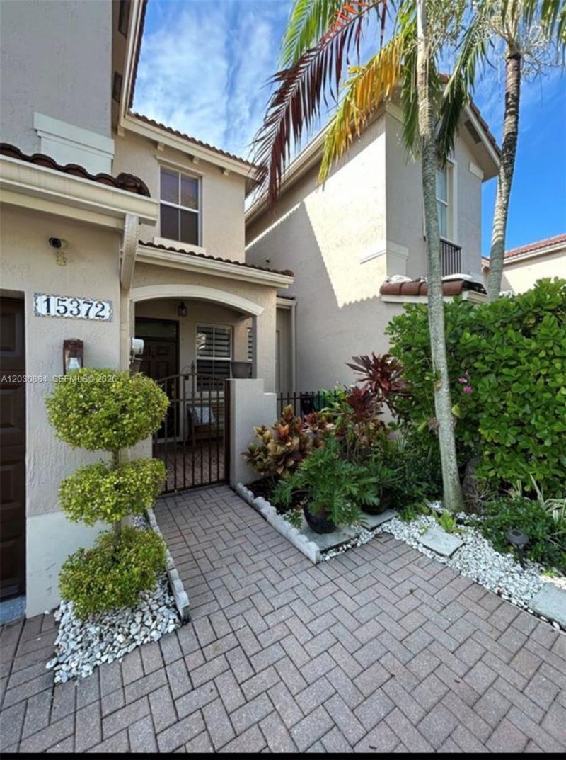 15372 SW 9th Way , Miami, FL 33194 Photo
