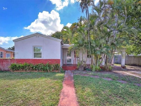 1236 Jann Ave , Opa-Locka, FL 33054