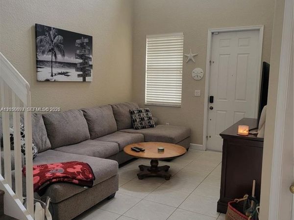 2407 SE 14th St , Homestead, FL 33035