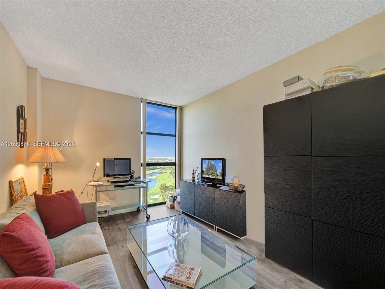 20281 E Country Club Dr , Unit 1609, Aventura, FL 33180 Photo