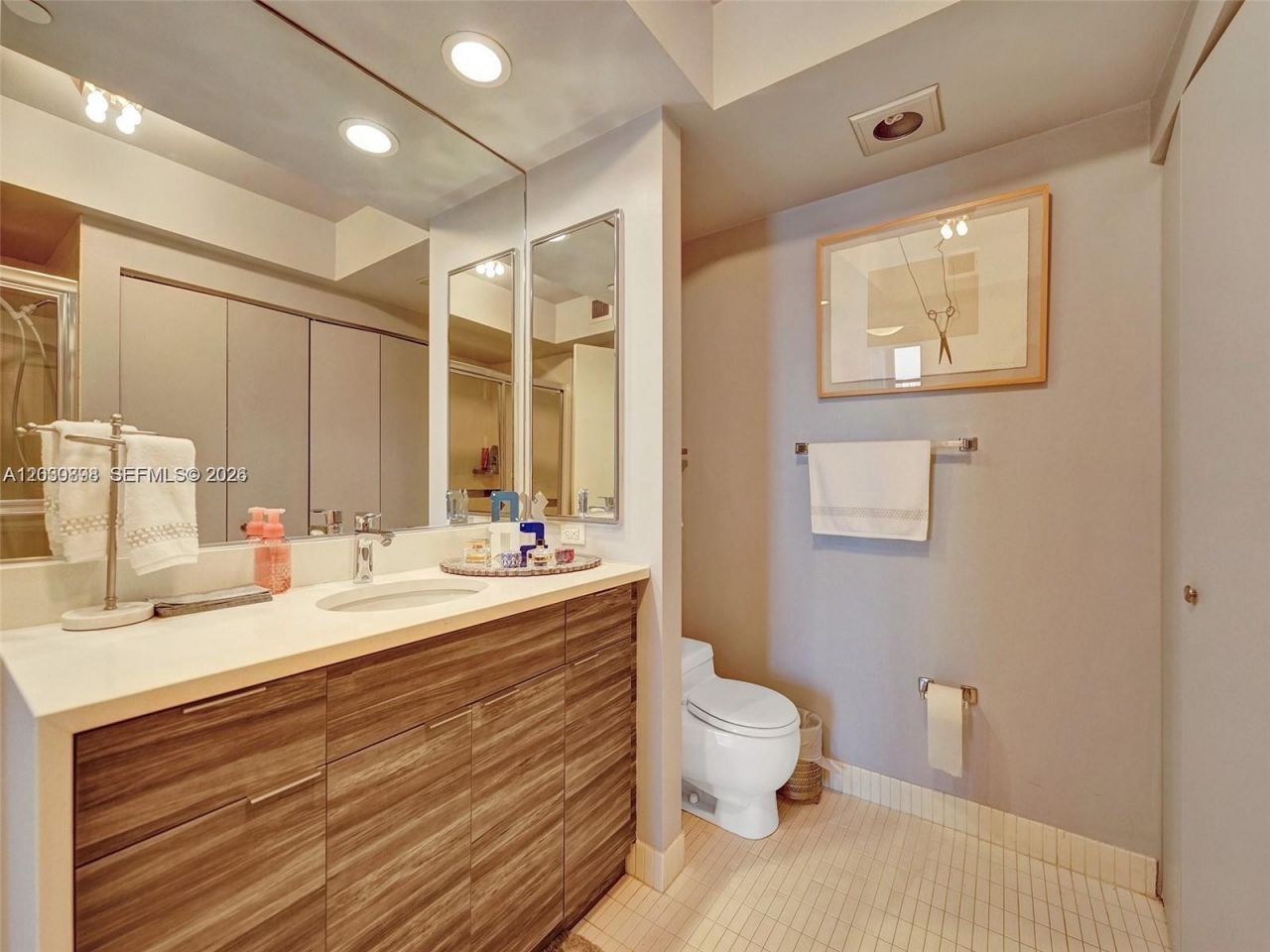 20281 E Country Club Dr , Unit 1609, Aventura, FL 33180 Photo