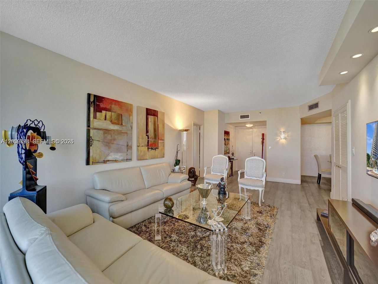 20281 E Country Club Dr , Unit 1609, Aventura, FL 33180 Photo