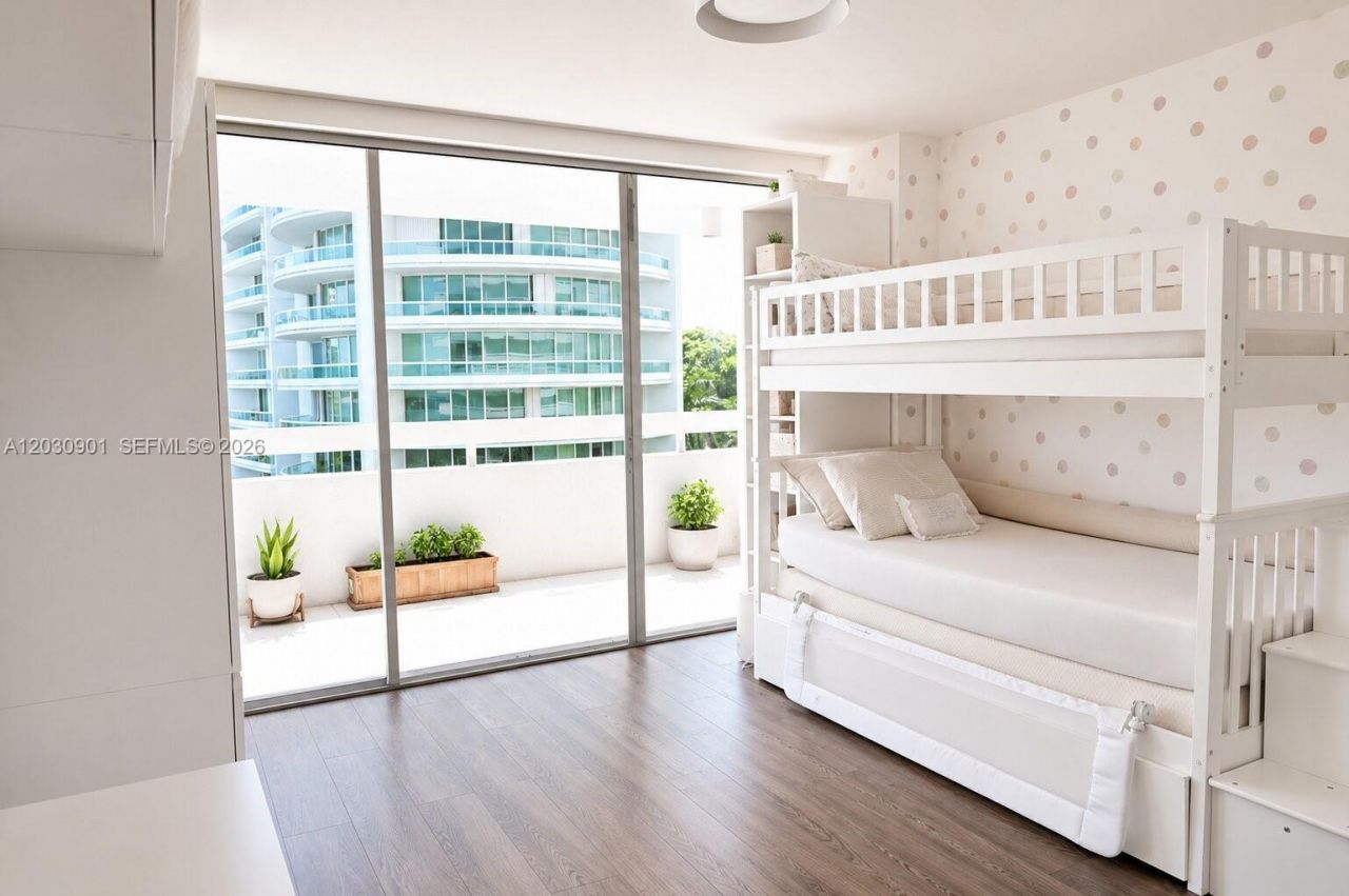 1627 Brickell Ave , Unit 1005, Miami, FL 33129 Photo