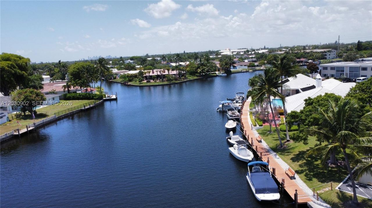 160 Cypress Club Dr , Unit 608, Pompano Beach, FL 33060 Photo