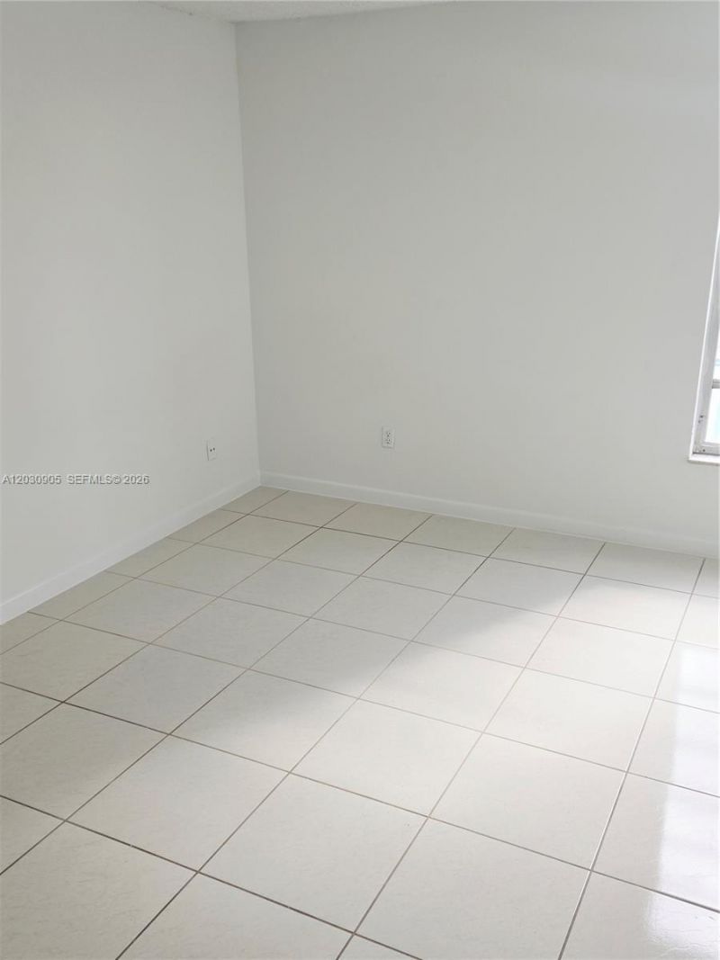 8821 W Flagler St , Unit 313, Miami, FL 33174 Photo