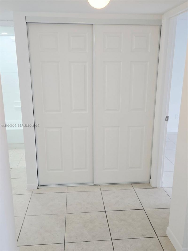 8821 W Flagler St , Unit 313, Miami, FL 33174 Photo