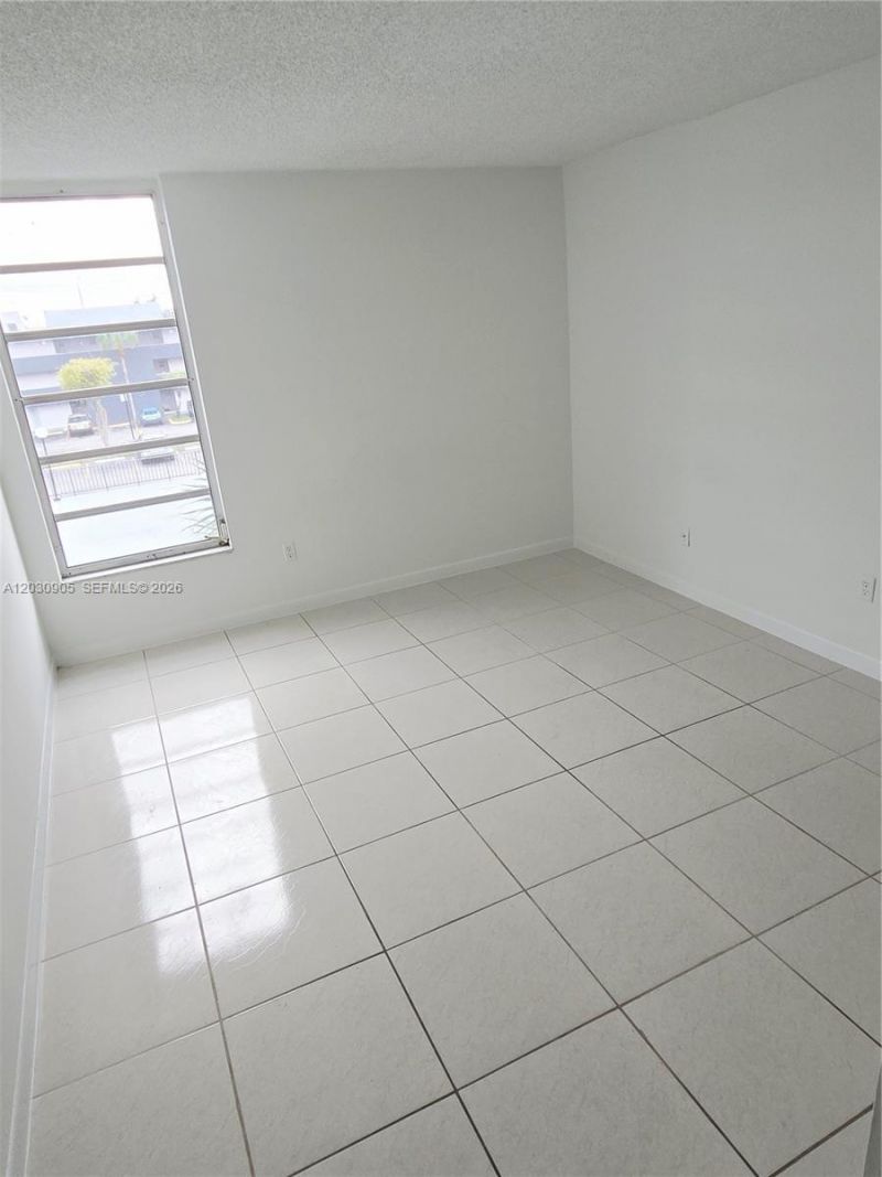 8821 W Flagler St , Unit 313, Miami, FL 33174 Photo